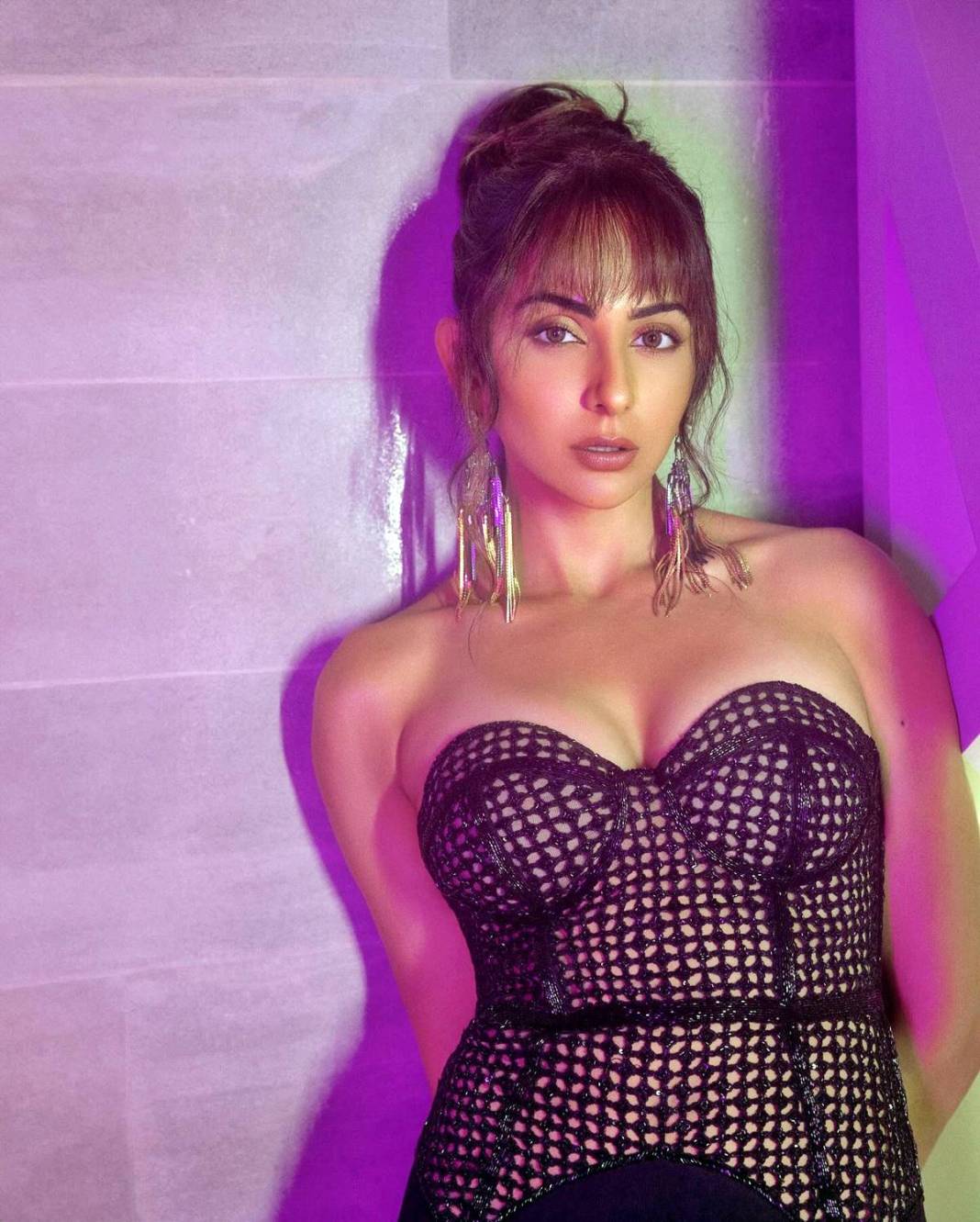 Ünlü oyuncu yürekleri ağza getirdi! Apar topar hastaneye kaldırıldı 11